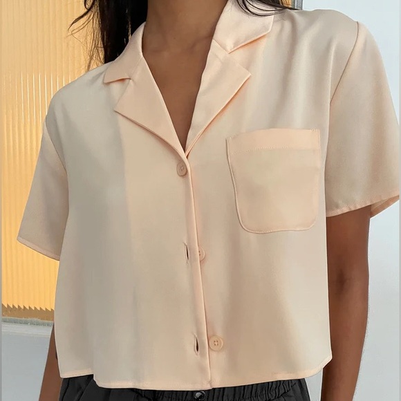 OAK + FORT Tops - OAK + FORT CROPPED COLLARED BLOUS 🐇